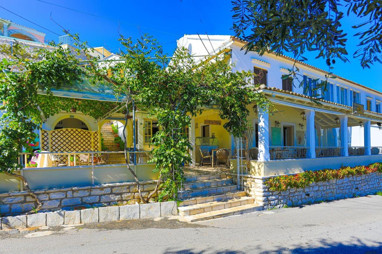 Theophilos Dio Agios Stefanos  المظهر الخارجي الصورة