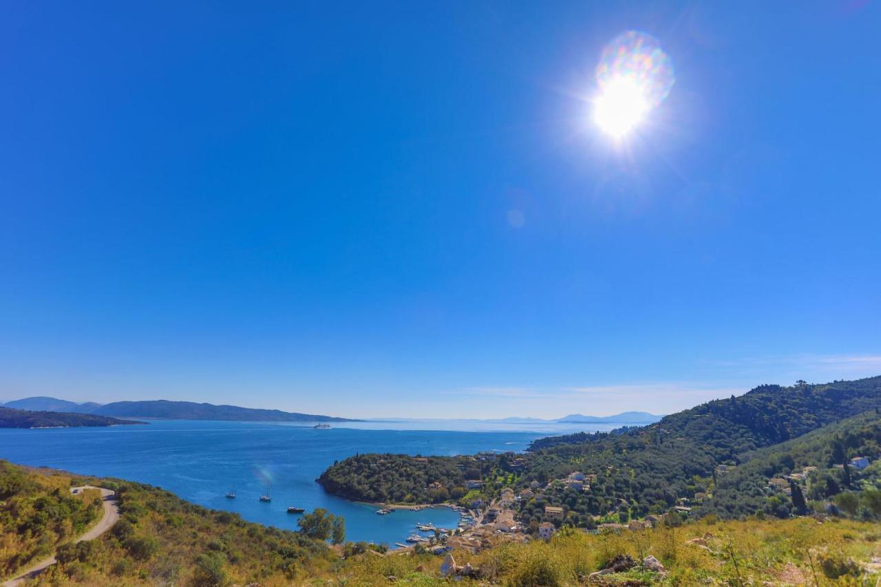 Theophilos Dio Agios Stefanos  المظهر الخارجي الصورة
